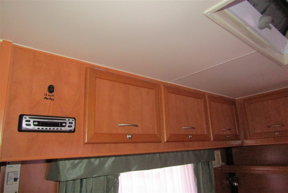 The Bowler Cleanskin Sauvignon Blanc 2023 (12x 750mL) SA