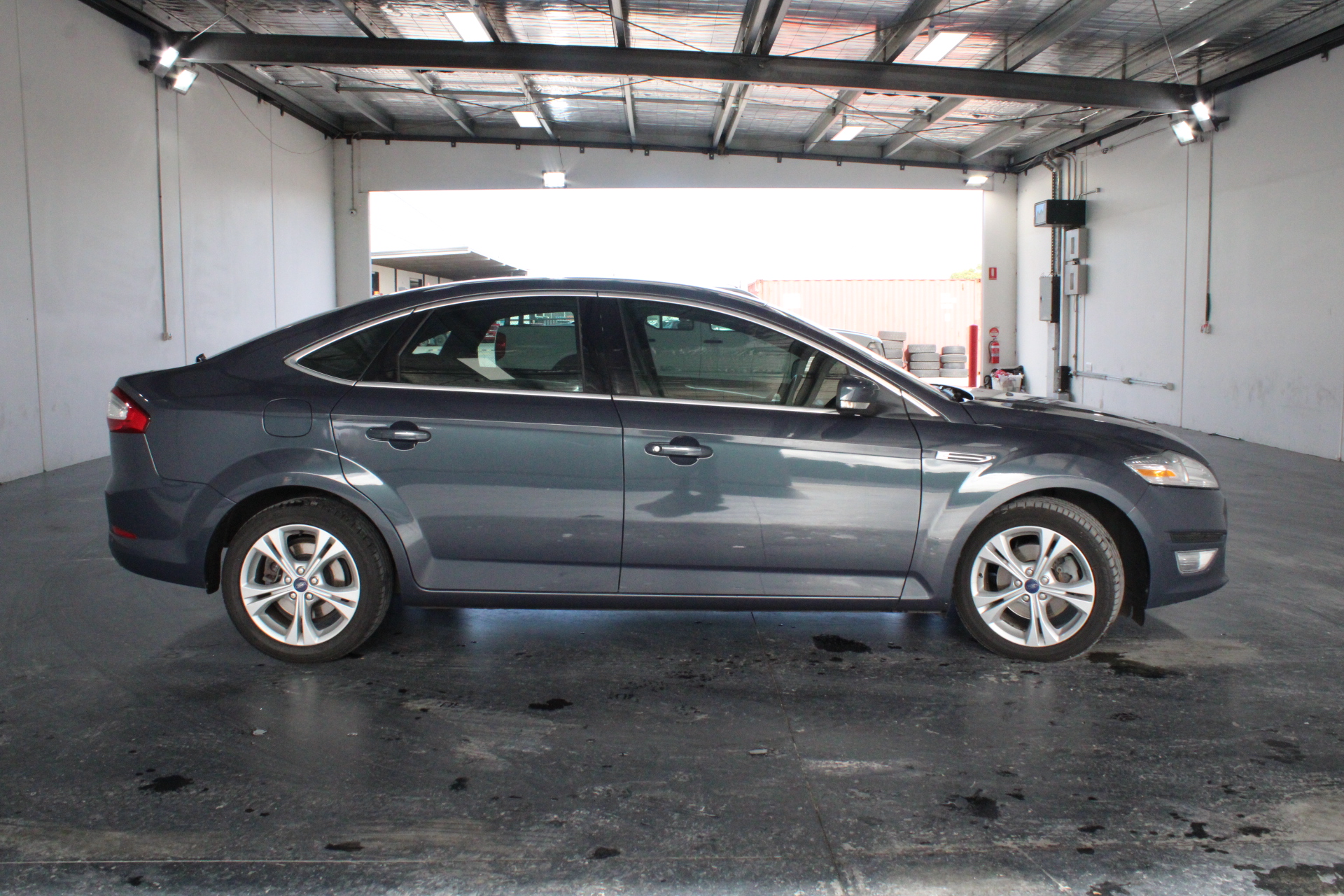 7-8mm Potato & Baroque Pearl Golden Shadow Swarovski® Heart Bracelet