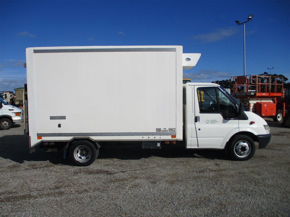 KODAK Mini Shot 3 Retro Instant Camera with Cartridge Bundle, White. NB: Mi