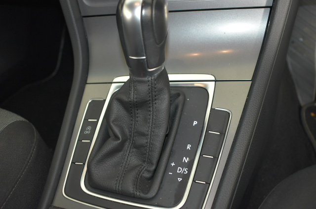 <p>Chescold R400 39Ltr 3-way fridge</p>