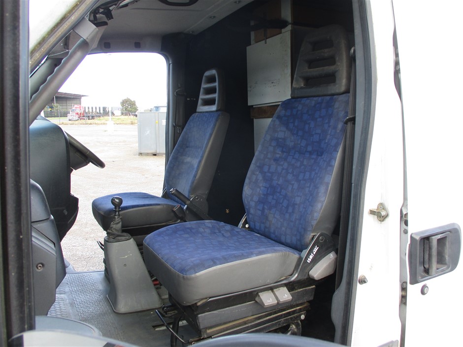 Baroque Pearls & Large Lobster Clasp Gold Plated Bracelet