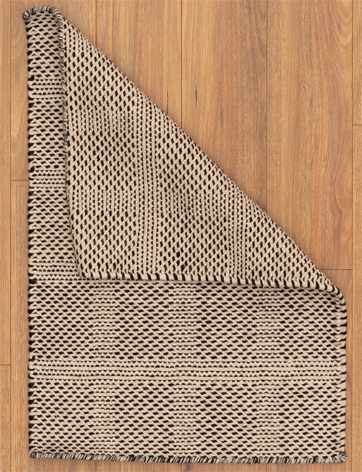 NED KELLY UNIQUE BOXED SET OF 1 GOLD INGOT & PISTOL - FINISHED IN 24K GOLD