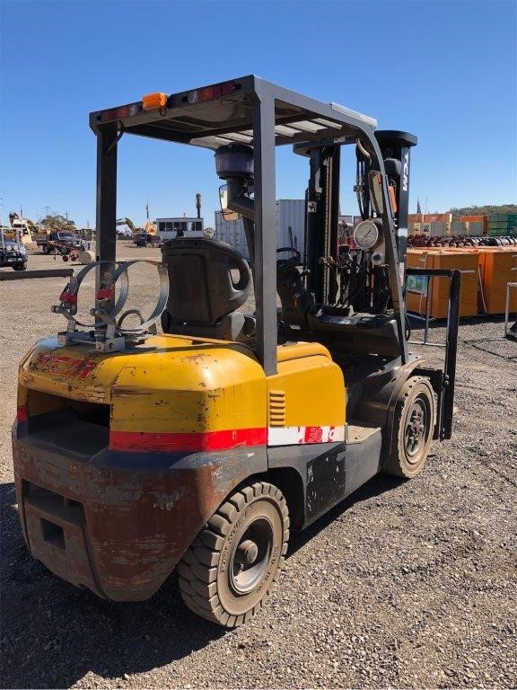 Bulk items, gold diamonds, silver coins