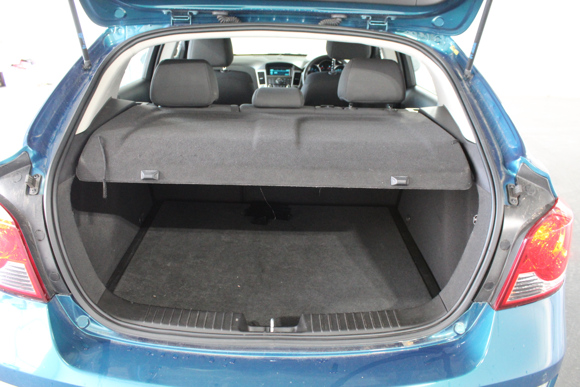 BIJ'OR-18ct Heavy Yellow Gold Plated Purple Filigree Heart Locket,RRP $59