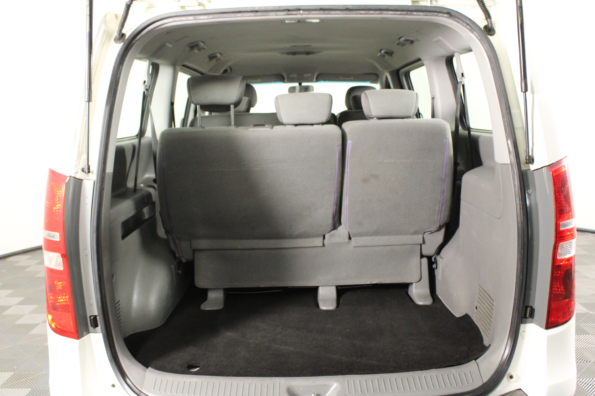 BIJ'OR-Heavy 925 Sterling Silver Plated Round Locket Pendant-USA,RRP $35