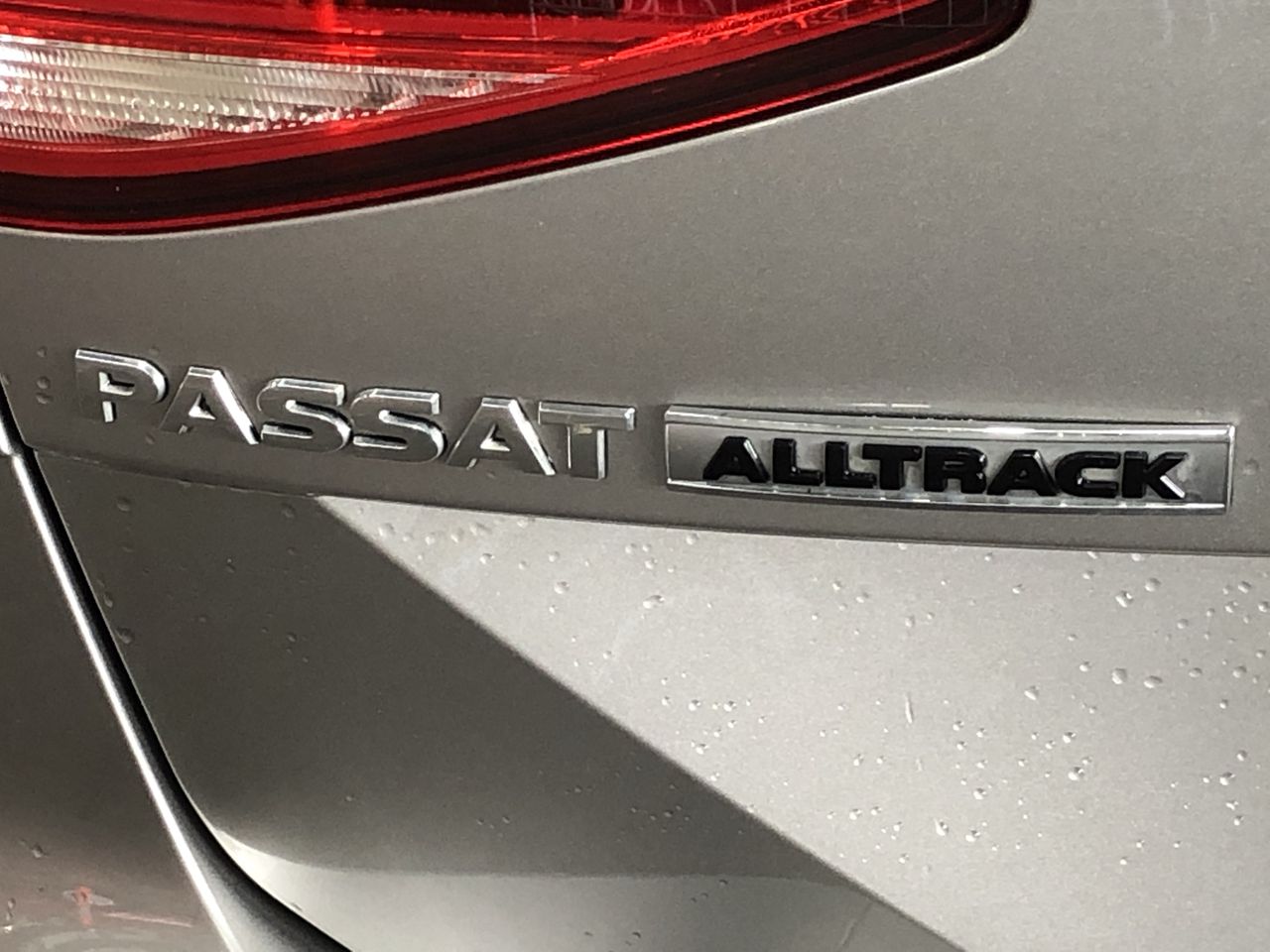 Gucci 1500L Bangle Watch