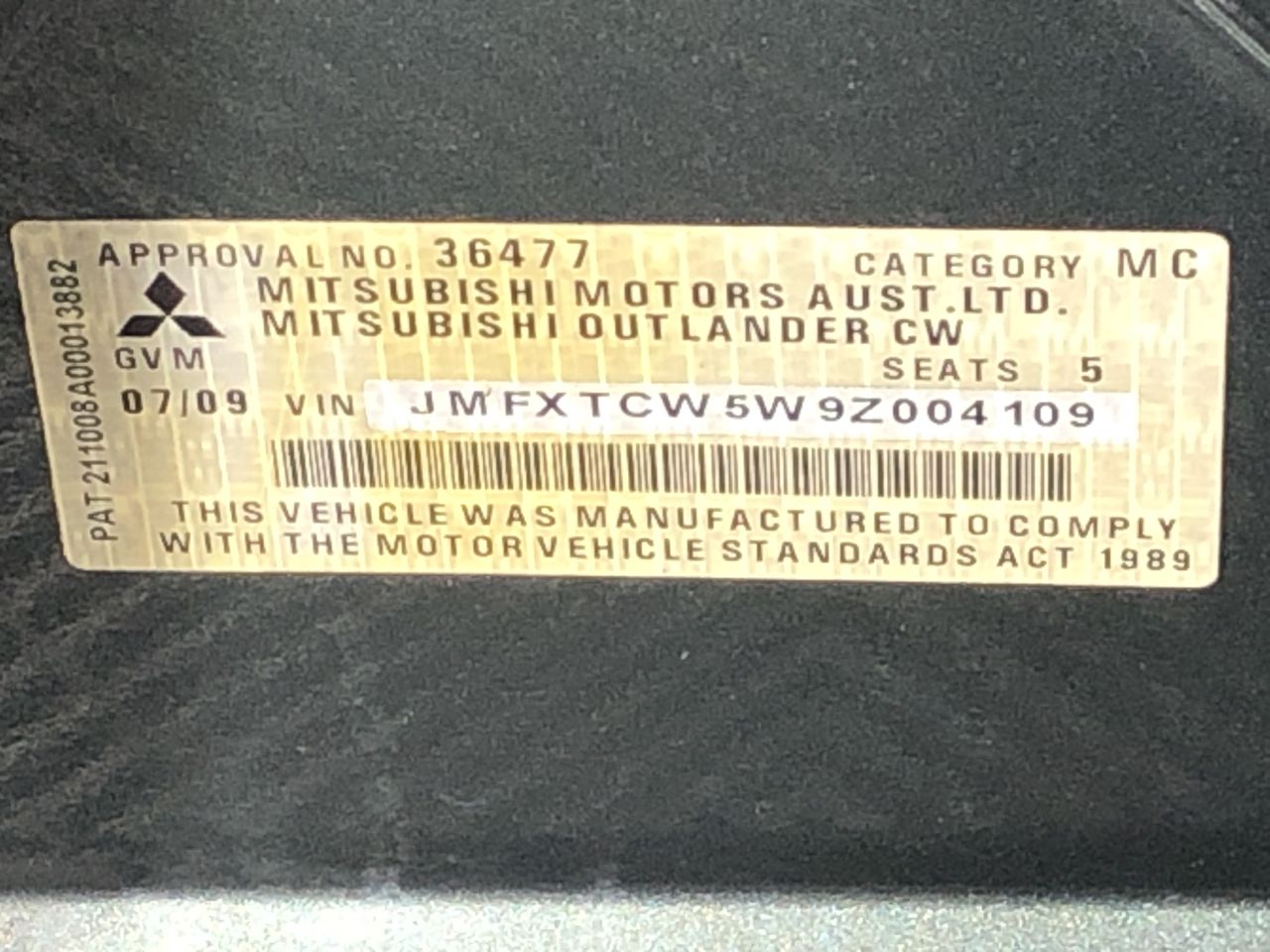 Moncler Pour Femme Gift Set. 60ml EDP + 100ml Body Cream