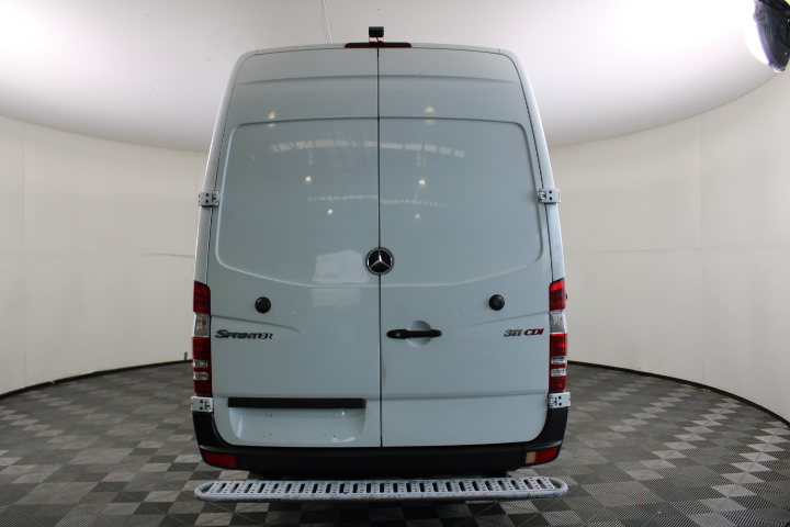 9K WHITE GOLD 2.00ct F VS LAB DIAMOND OVAL 4 CLAW RING