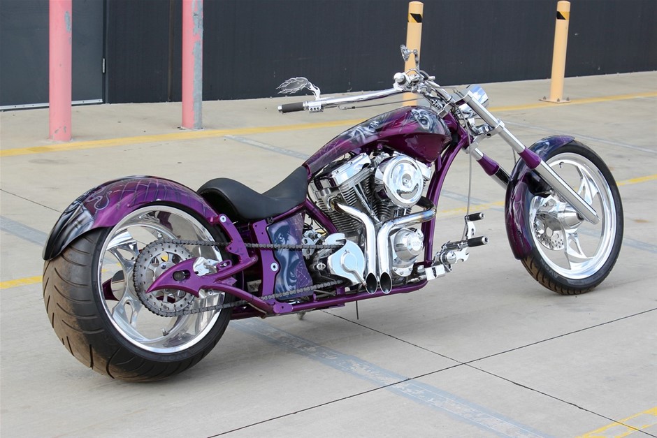 2.08ct Three Oval Rubies & Dia. 0.12ct Four Stones H/SI Ring 18K 