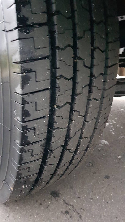 The Hero `Preservative Free` Pinot Noir 2023 (6x 750mL) SA