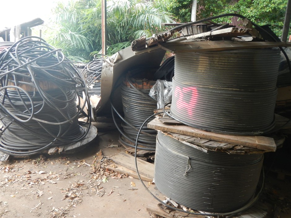 16x Golden Gaytime Biscuits 165g BB: 05/25