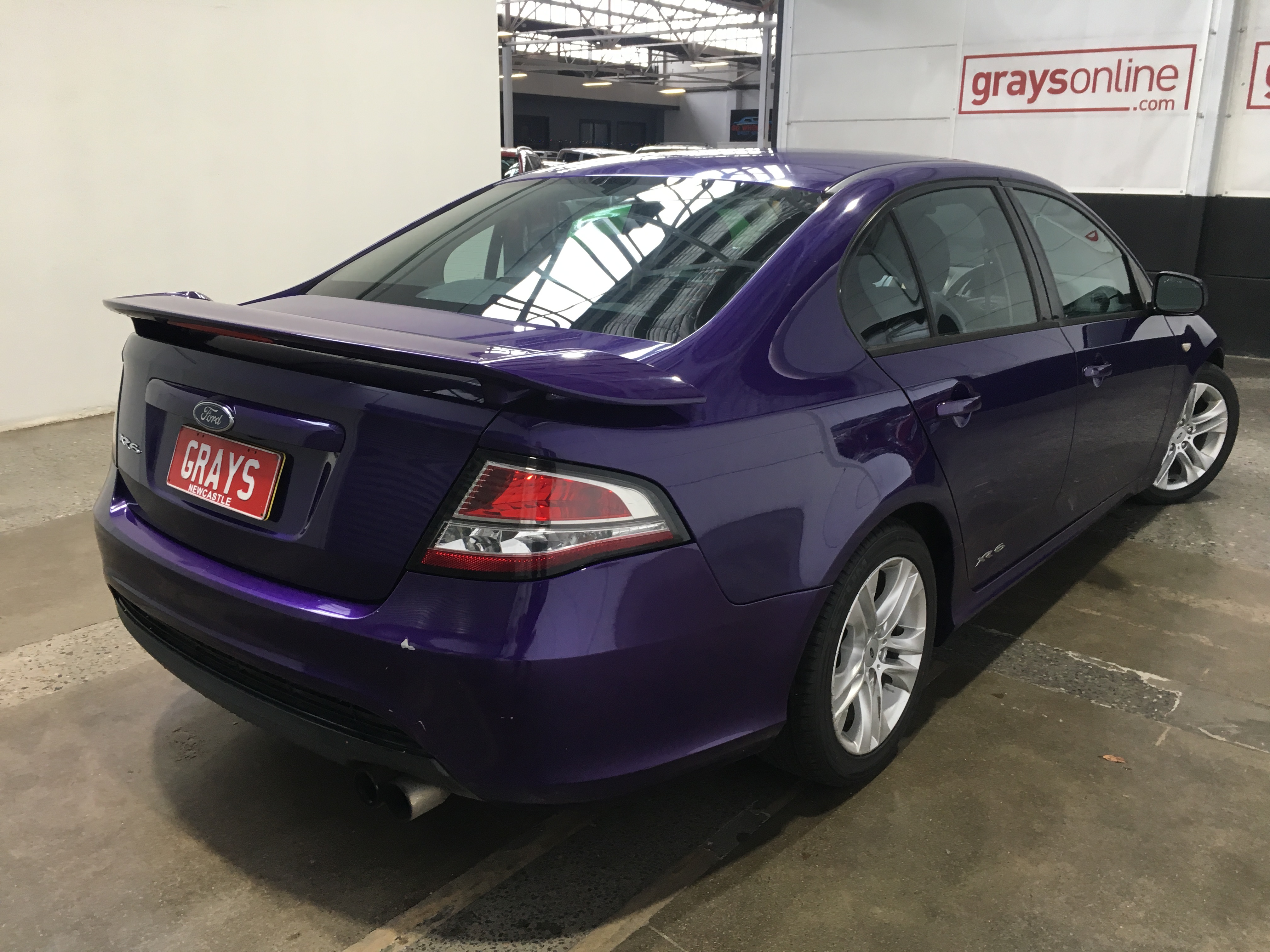 VW Food Trailer Blue/White 2026 (Unused)