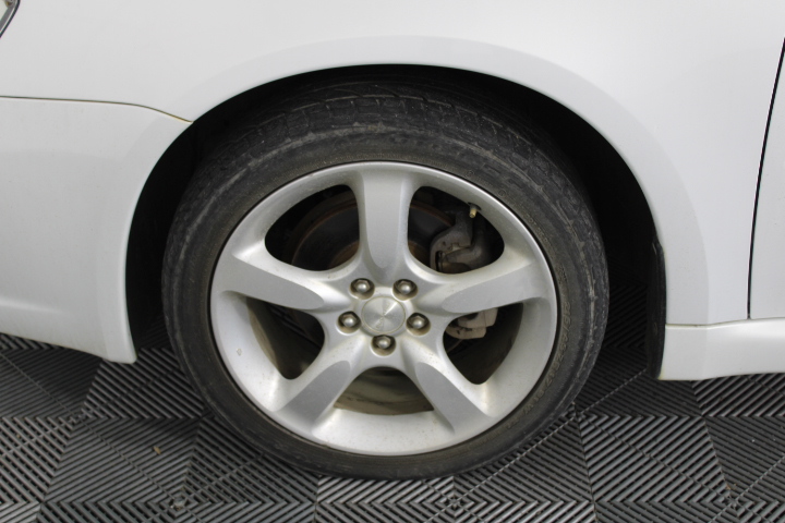 Quantity of 2 23.5-25 Earthmoving Tyres(Unused)