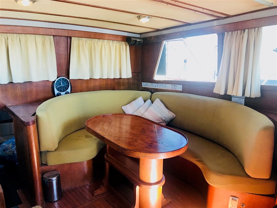 New in Box Single Lever Swivel Sink Mixer Tap - Qty 1