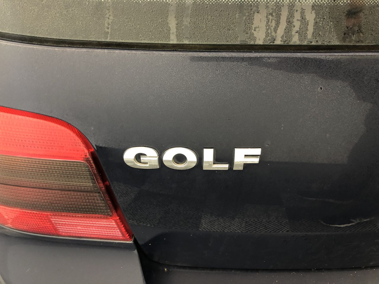 2016 UNC 50c HOLDEN HERITAGE COLLECTION HQ Kingswood COIN ON CARD