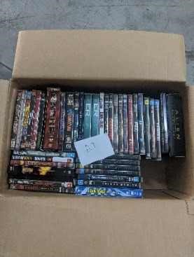 2010 BATHURST WINNER ANTIQUE GOLD MEDALLION IN BOX LOWNDES HOLDEN