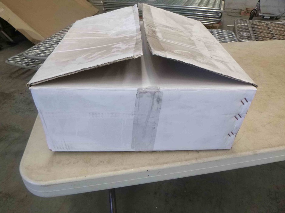 Scottsdale Gold 1/100oz 9999 Goldx 2, 1g Silver Bars x 2, 1g mint bar x 2