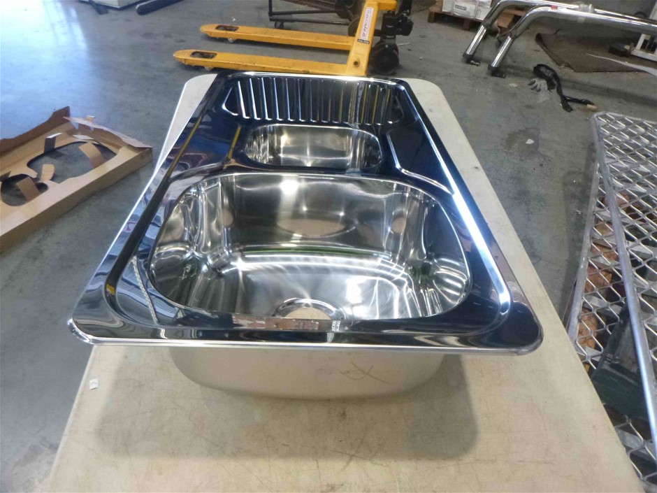 Aboriginal Flag, 1/10th Oz (ApproX) 999 Pure Solid Silver Bullion Coin, C.O