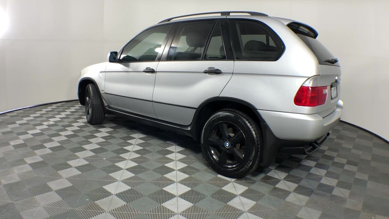 5.57 Carats Color Play Ethiopian Opal