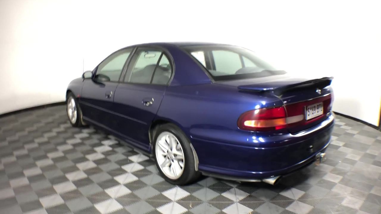 DELONGHI Nespresso Vertuo Pop and Aeroccino 3 ENV90.AE, Capsule Coffee Mach