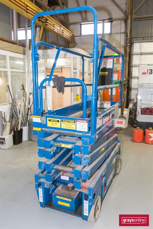 1.01ct Heart Cut Dia Fancy Light Brown/SI & 0.20ct 2 Stones Marquise Cut