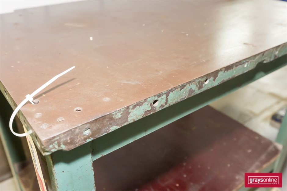 <p>Stackable Stillages x 5</p>