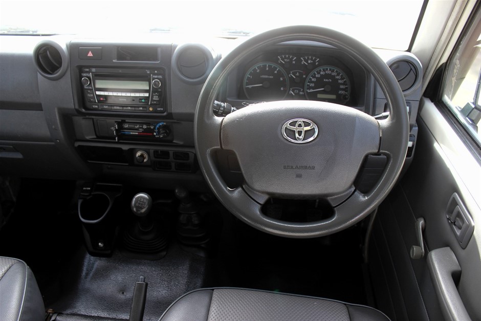 Dual Ram Hydraulic Grapple Attachment to Suit 8T Excavators (Unused),