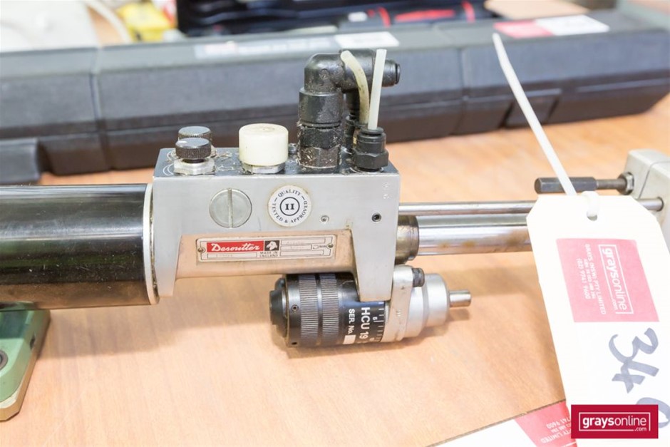 Vial full of Gold Leaf/Flake