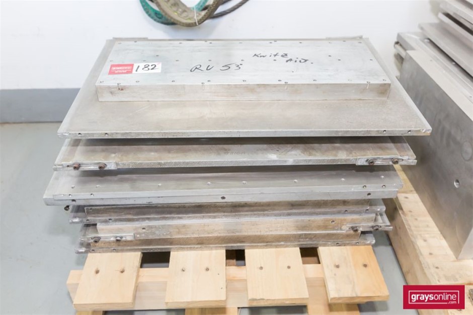 Heavy Duty Aluminium Dog Box for Ute(Unused)