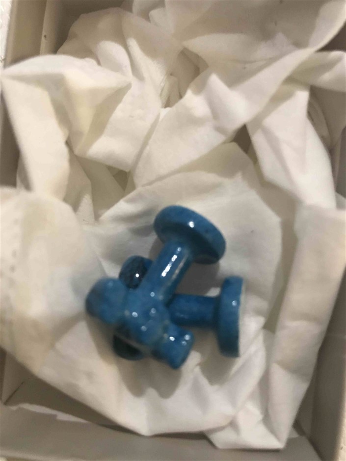 Approx. 600 x SIGNET PTY LTD Cardboard 1816 Pallet Pad