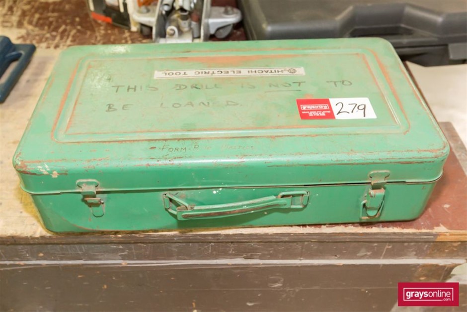 925 Sterling Silver Plated 7" Belcher Bracelet Featuring a Small Vegas Lock