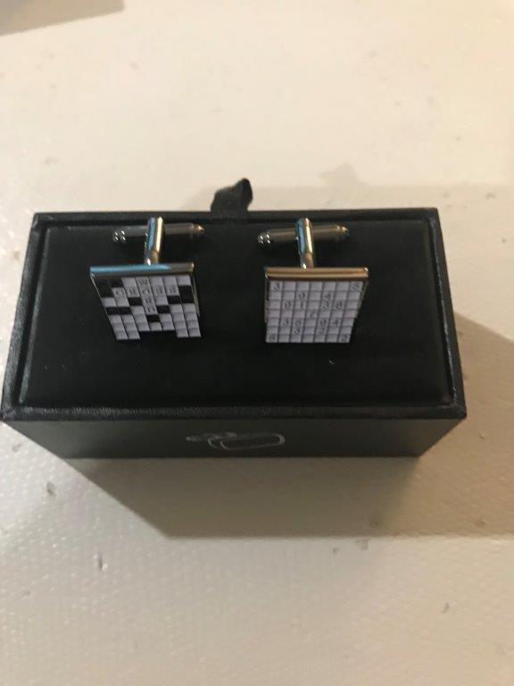 Solid 925 Sterling Silver 6mm Square Stud Earrings Featuring 2 Crystals by