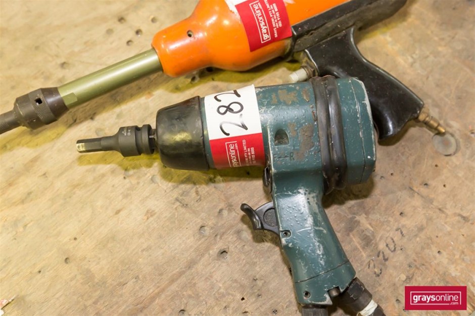 Classic Silver Plated Curb Chain Bracelet -DEMO (May contain imperfections)