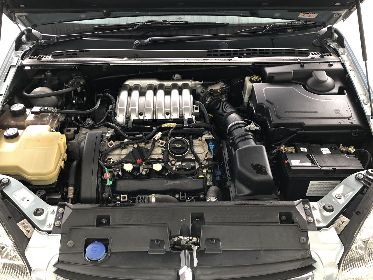 BIJ'OR French Hook Drop Earrings Genuine White Freshwater Pearls RRP 59