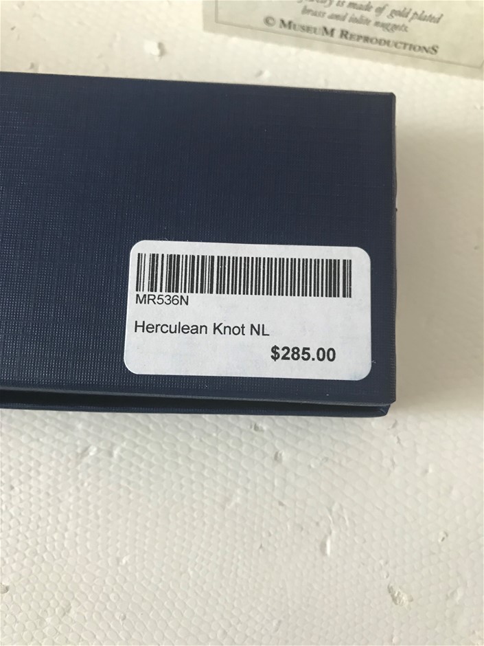 BIJ'OR - Genuine White Freshwater Pearl Long Dangle Earrings in Gold RRP 59