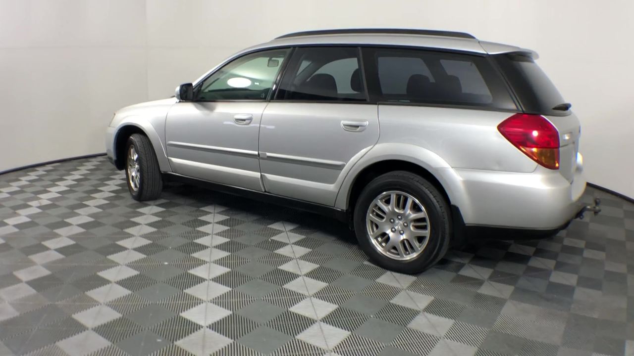 BIJ'OR - Round Grey Pearl Earrings With Green Stone RRP $59