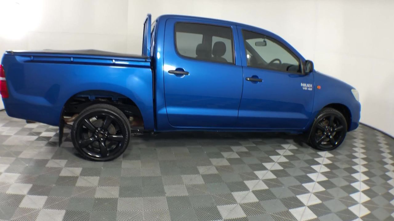 BIJ'OR - Pink Pearl Twirl Simulated Diamond Necklace in Gold RRP $59