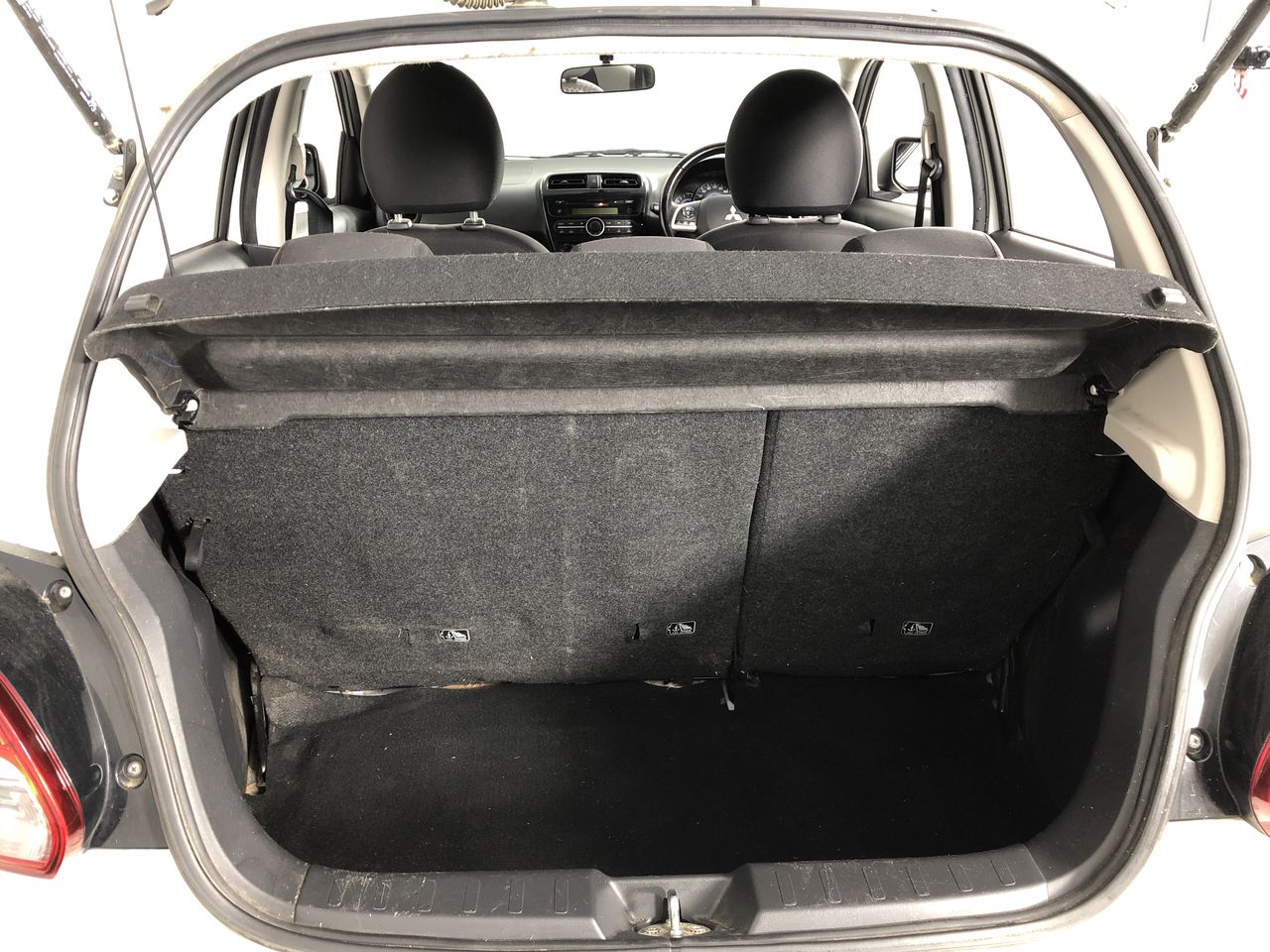 1966 Australia Silver Queen Elizabeth coin & 0.10 Xag silver bar x 4