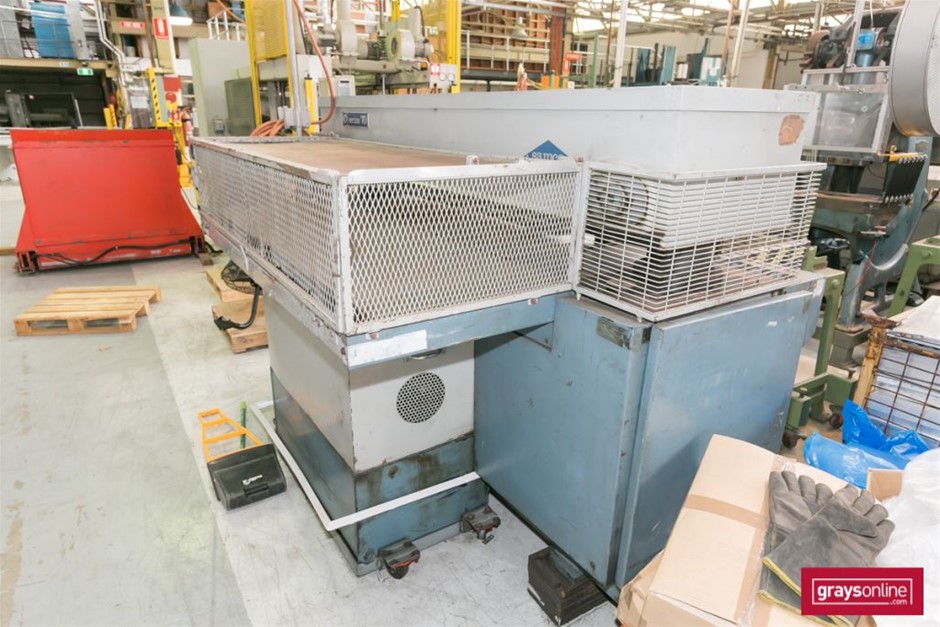 International Mixed Red & White Pack (12x 750mL) Multi Regional