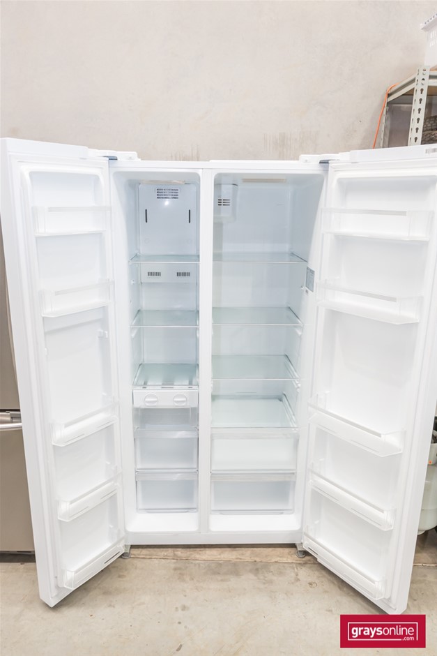 Night Merchant Vodka Lime And Soda Cans (24x 250mL) NSW