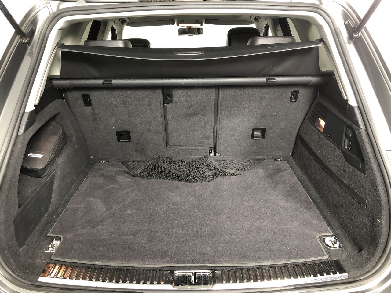 APPLE MACBOOKAIR(A1466 EMC 3178) Laptop I7-5650U 8GBRAM/256GB Black