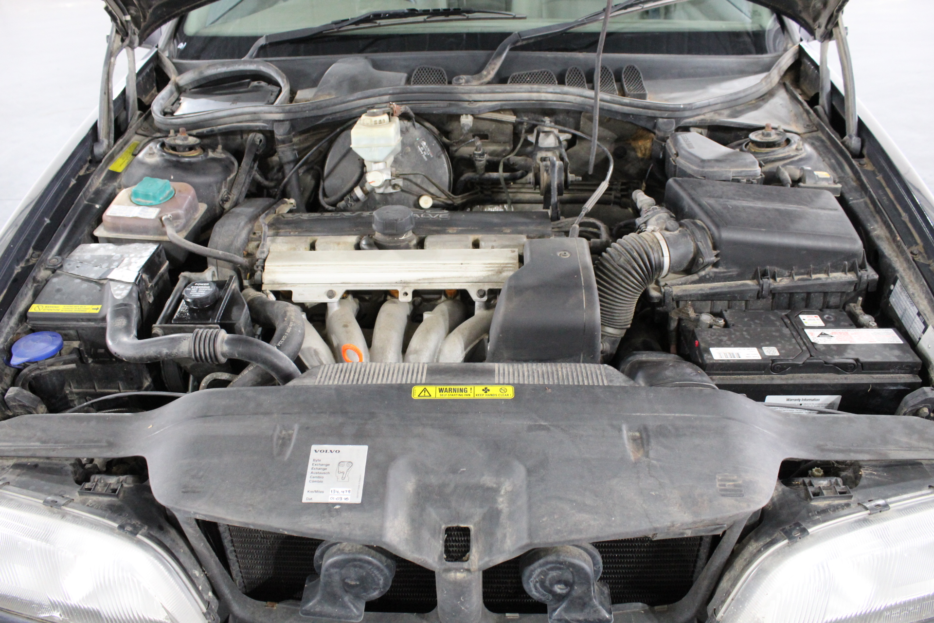 2 x SIGNATURE 200pk Nitrile Exam Gloves, Size S. NB: Damaged box.