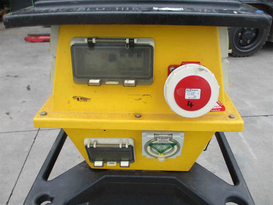 Commissioners Block Chardonnay 2024 (12x 750mL) SEA