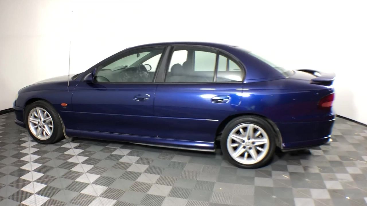 STHOR 82pc Socket & Tool Set 1/2" & 1/4 Drive, Contents: 1/2" Sockets 13mm