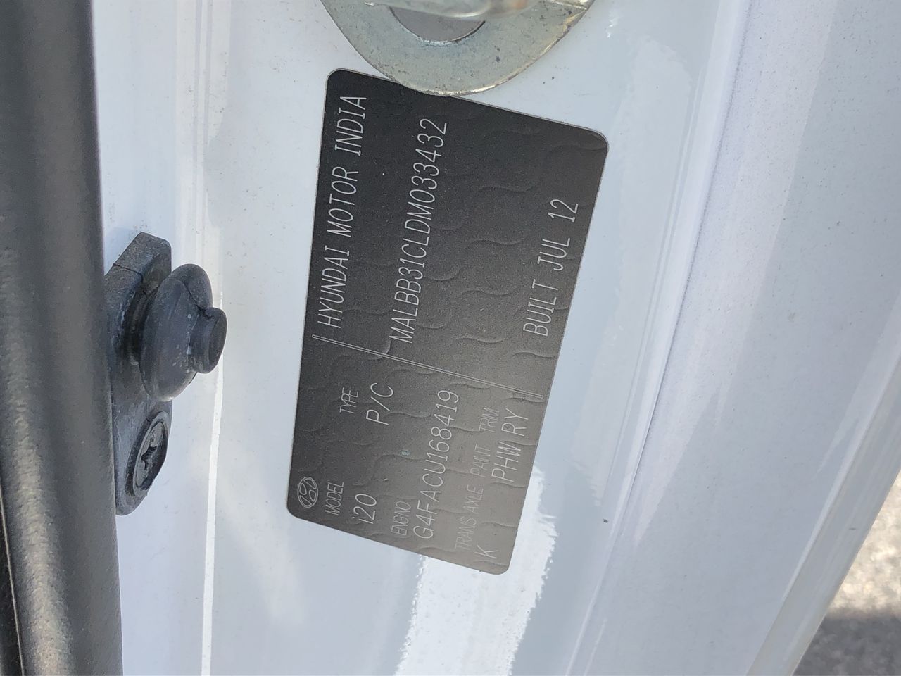 SENSH 2000G Machinists Hammer with Rubber Grip Fibreglass Handle.