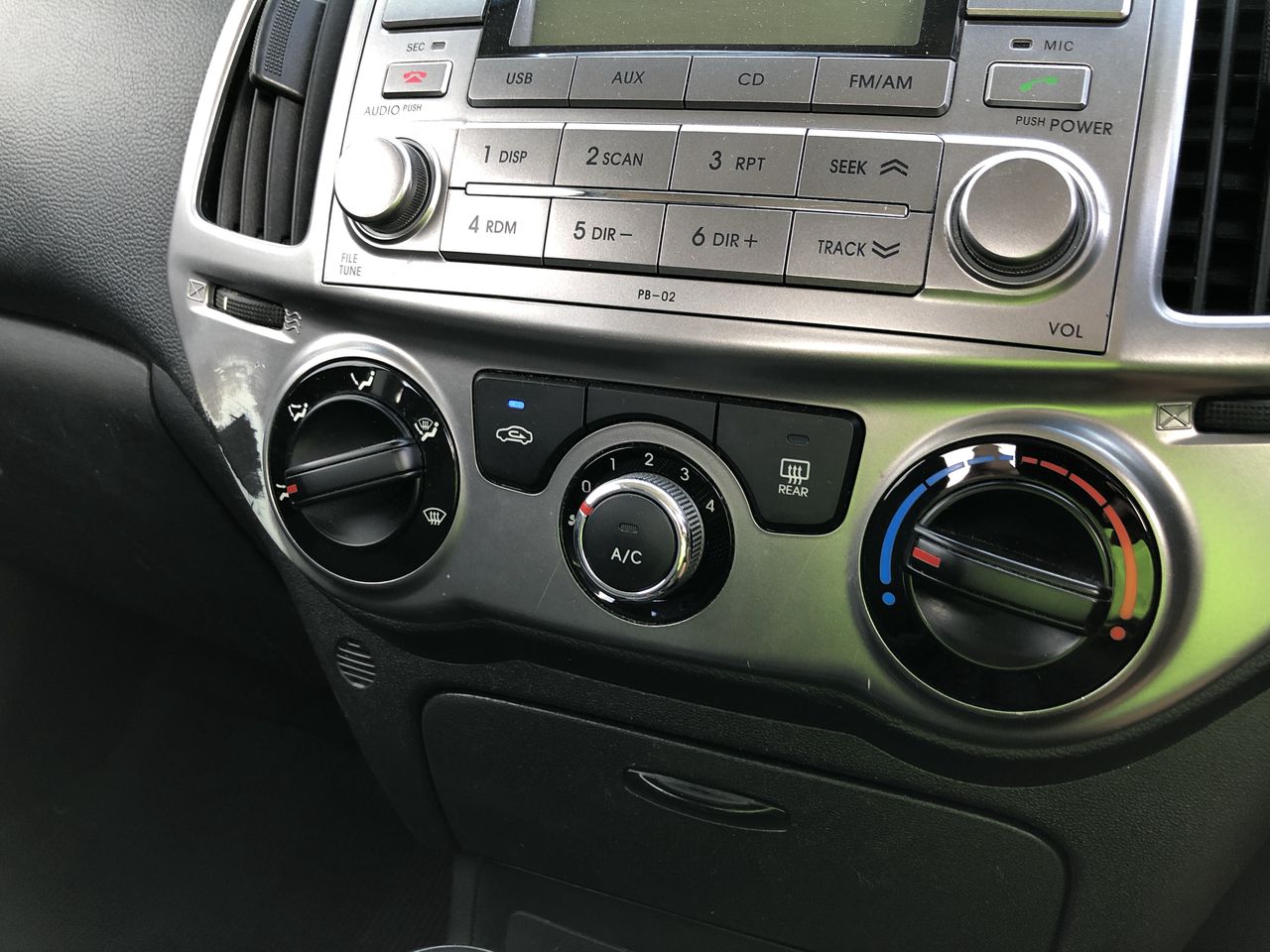 5 Packs Of Cable Ties Each 100pcs, Size 3.6mm x 200mm, White.