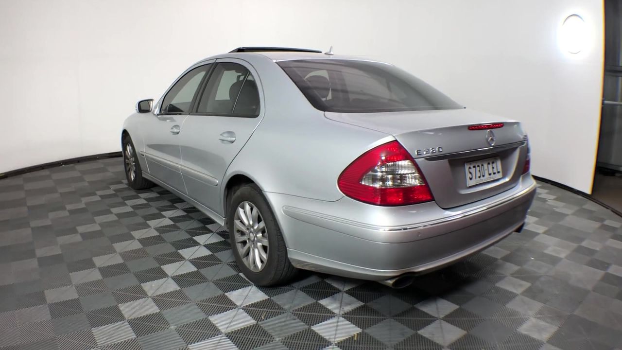 1951 Australia Pre decimal Silver Florin Scarce