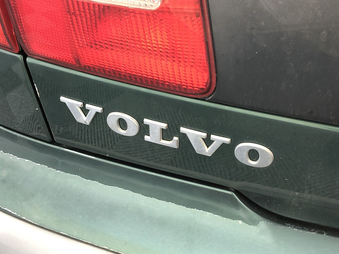 0.08 white bagette fancy cut diamond