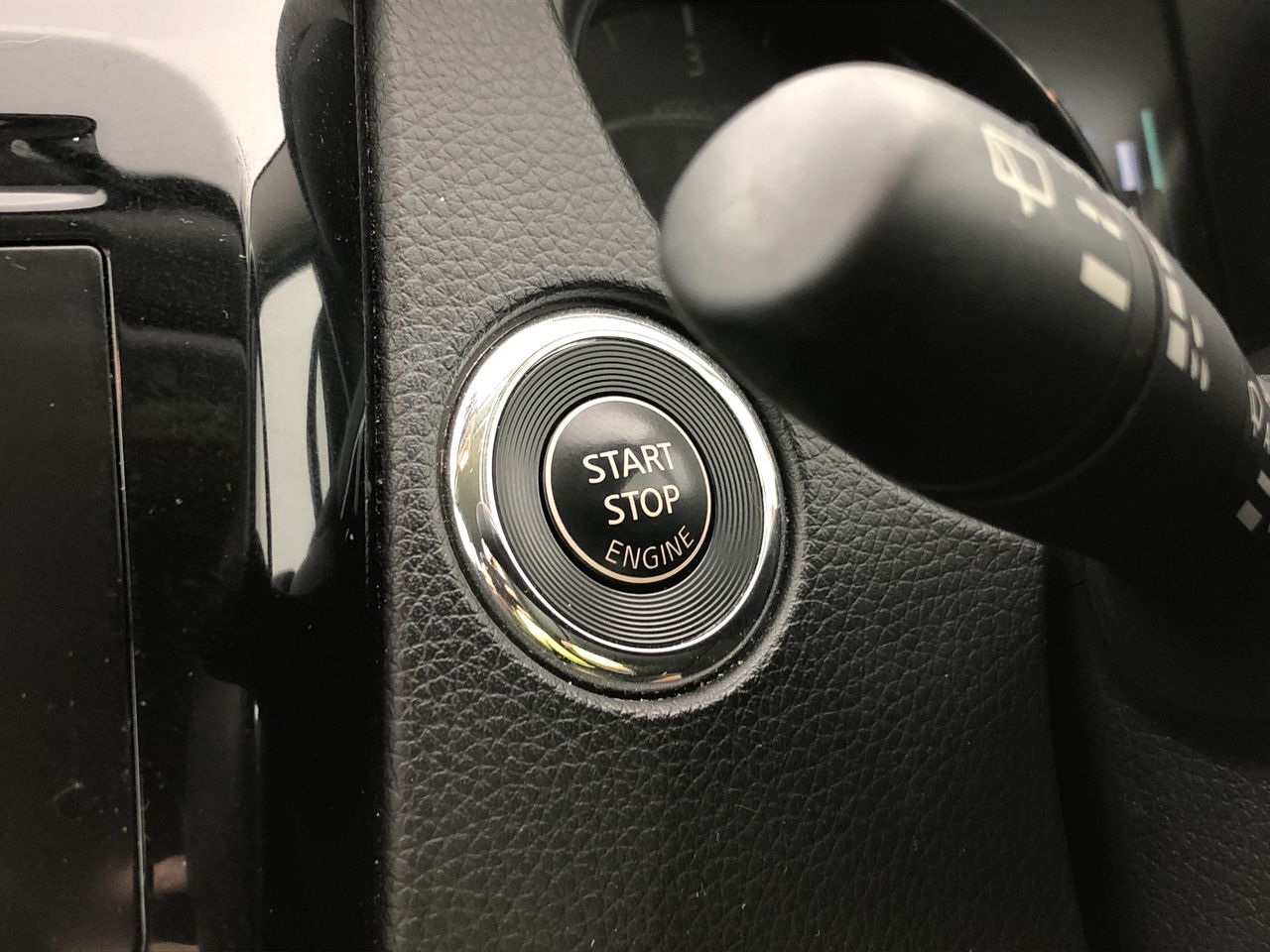 SENSIBLE ECO LIVING Tredle Bin 47L, Stainless Steel. NB: Minor use.