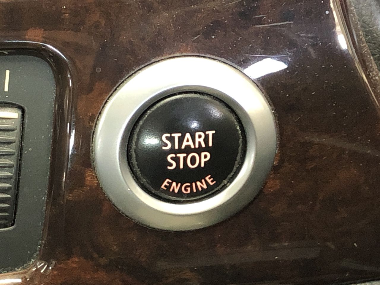 APPLE Airpods 4 MXP63ZA/A S/N: CJP6VWQ74R. NB: Minor Use.